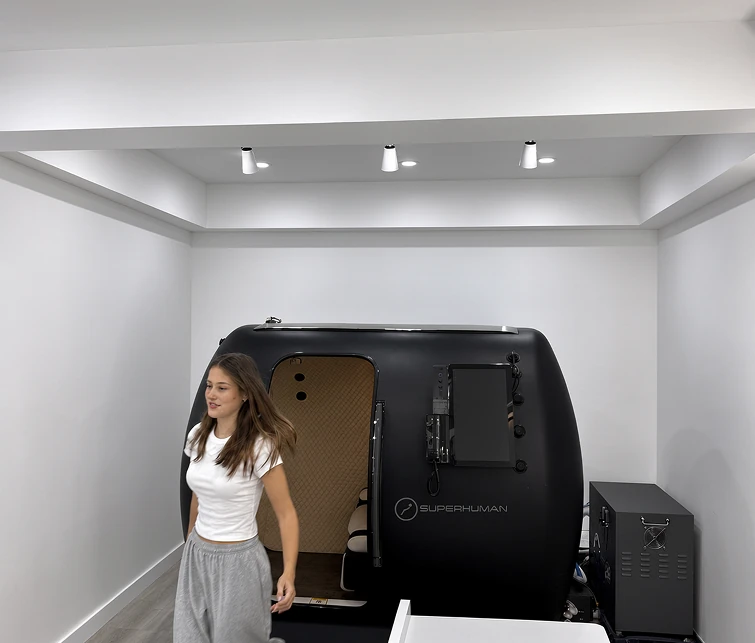 ASME-certified Superhuman hyperbaric chamber pressure vessel detail
